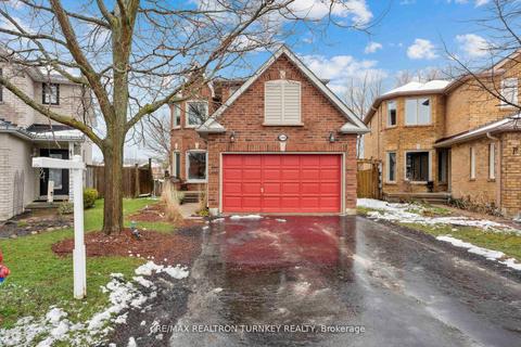 159 Surgeoner Cres, House detached with 4 bedrooms, 4 bathrooms and 5.5 parking in Newmarket ON | Card Image