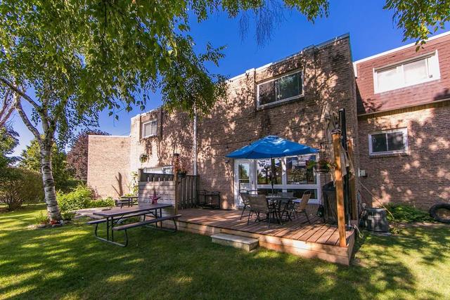 11 - 47 Lexington Ave, Townhouse with 3 bedrooms, 3 bathrooms and 3 parking in Toronto ON | Image 20