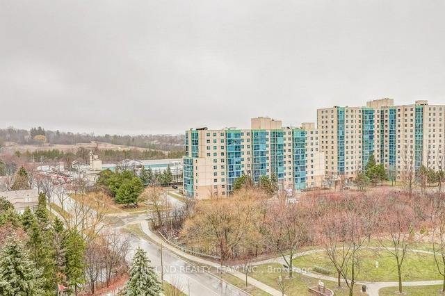 1002 - 100 Observatory Lane, Condo with 2 bedrooms, 2 bathrooms and 1 parking in Richmond Hill ON | Image 17