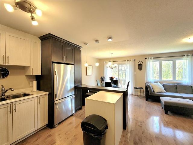 1154 Clement Court, Townhouse with 4 bedrooms, 2 bathrooms and 3 parking in Cornwall ON | Image 7