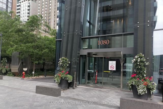 3907 - 1080 Bay St W, Condo with 0 bedrooms, 1 bathrooms and 0 parking in Toronto ON | Image 1
