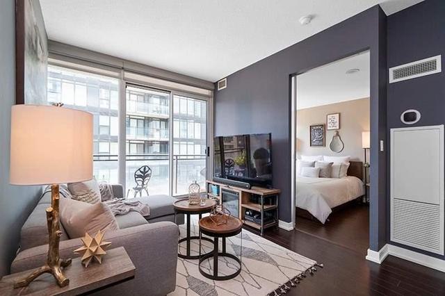 722 - 8 Telegram Mews, Condo with 1 bedrooms, 2 bathrooms and 1 parking in Toronto ON | Image 10
