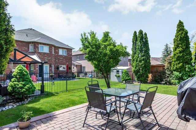 81 Shawbridge Blvd, House detached with 3 bedrooms, 3 bathrooms and 5 parking in Vaughan ON | Image 16