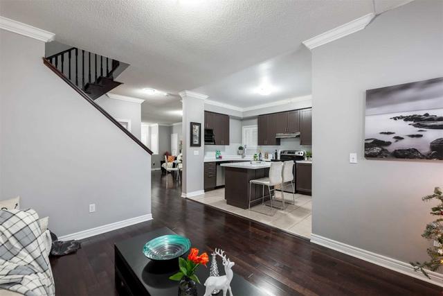 21 Moraine Dr, House detached with 3 bedrooms, 3 bathrooms and 3 parking in Vaughan ON | Image 7