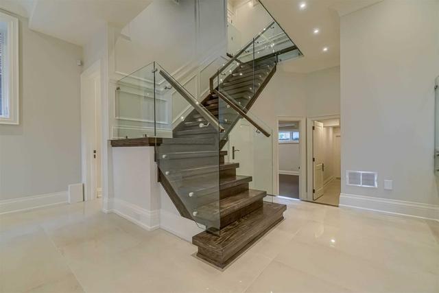 269 Upper Highland Cres, House detached with 4 bedrooms, 7 bathrooms and 6 parking in Toronto ON | Image 24