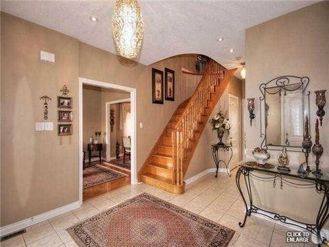 80 Caproni Dr, House detached with 4 bedrooms, 3 bathrooms and 4 parking in Vaughan ON | Image 5