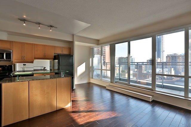 1002 - 220 Victoria St, Condo with 1 bedrooms, 2 bathrooms and 1 parking in Toronto ON | Image 10