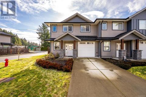109 - 2077 20th St, House attached with 3 bedrooms, 3 bathrooms and 1 parking in Courtenay BC | Card Image