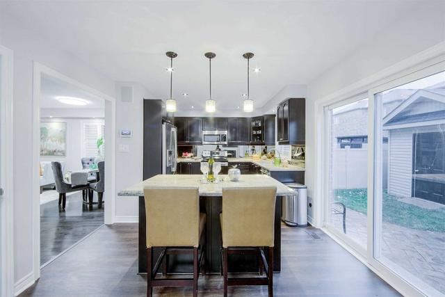 223 Reeves Way Blvd, House detached with 4 bedrooms, 4 bathrooms and 4 parking in Whitchurch Stouffville ON | Image 10
