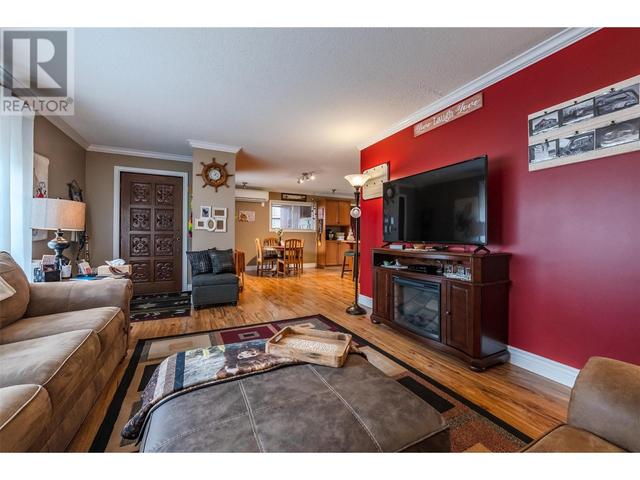 605 11th Avenue, House detached with 2 bedrooms, 1 bathrooms and 2 parking in Keremeos BC | Image 15