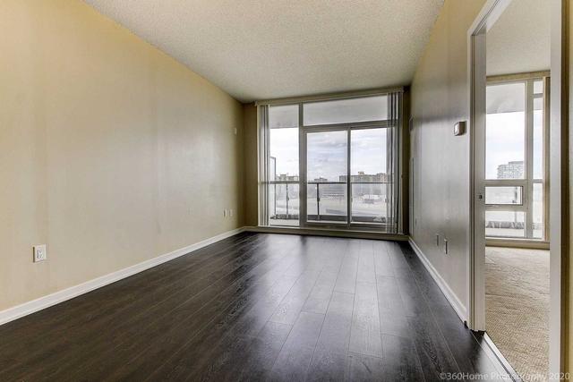 710 - 70 Forest Manor Rd, Condo with 1 bedrooms, 1 bathrooms and 1 parking in Toronto ON | Image 2