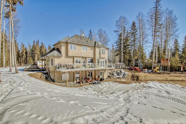 541 Clearwater Ests Crescent, House detached with 5 bedrooms, 3 bathrooms and null parking in Clearwater County AB | Image 7