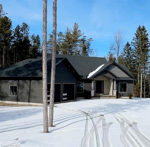 155 Pine View Drive, House detached with 3 bedrooms, 2 bathrooms and 11 parking in West Grey ON | Card Image