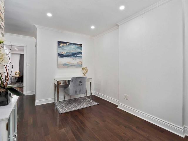 845 Runnymede Rd, House semidetached with 3 bedrooms, 3 bathrooms and 2 parking in Toronto ON | Image 28