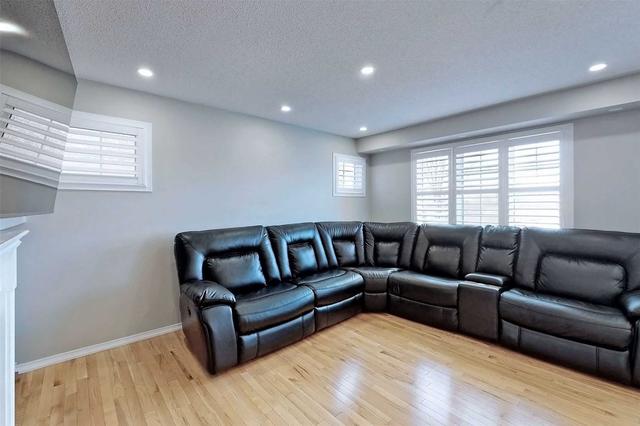 48 Grainger Cres, House detached with 4 bedrooms, 3 bathrooms and 6 parking in Ajax ON | Image 37