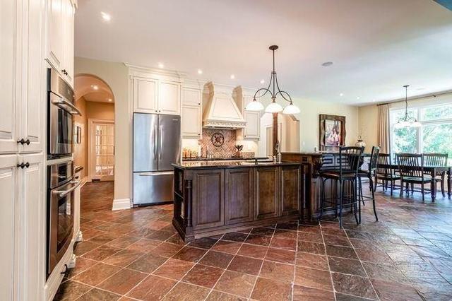 898 Meadow Wood Rd, House detached with 4 bedrooms, 5 bathrooms and 6 parking in Mississauga ON | Image 7