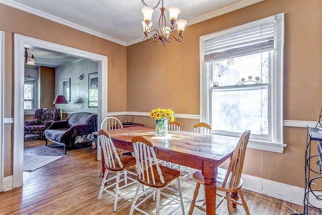 200 Brookside Dr, House detached with 3 bedrooms, 1 bathrooms and 2 parking in Toronto ON | Image 26