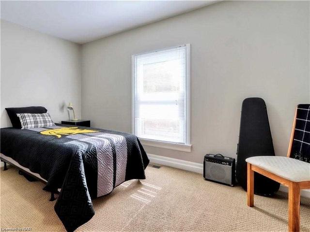 43 Thomas St, House detached with 4 bedrooms, 2 bathrooms and 3 parking in St. Catharines ON | Image 11