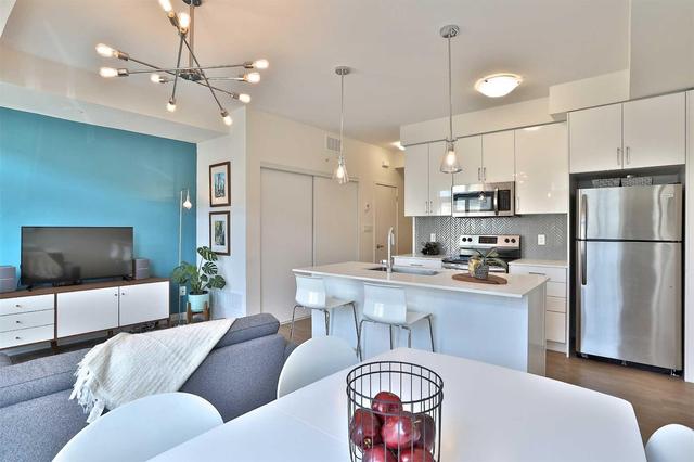 Th10 - 51 Florence St, Townhouse with 2 bedrooms, 2 bathrooms and 1 parking in Toronto ON | Image 1
