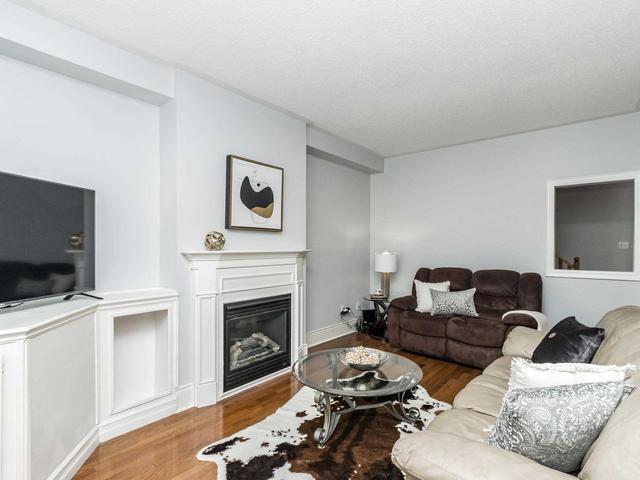 15 Newark Way, House detached with 4 bedrooms, 5 bathrooms and 4 parking in Brampton ON | Image 4
