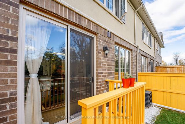 3333 Mockingbird Common Cres, House attached with 3 bedrooms, 4 bathrooms and 2 parking in Oakville ON | Image 25
