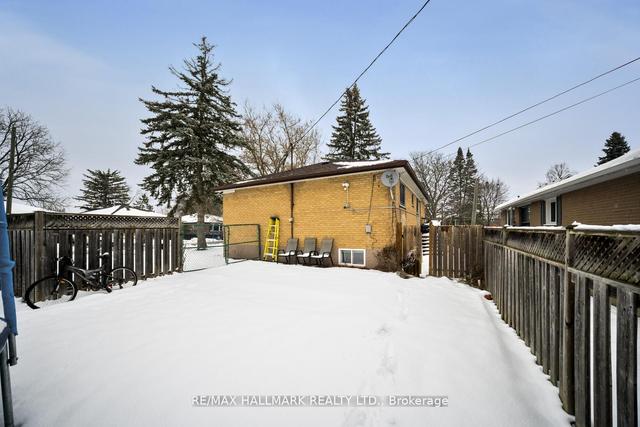 1 Huron Crt, House detached with 3 bedrooms, 2 bathrooms and 4 parking in Aurora ON | Image 33