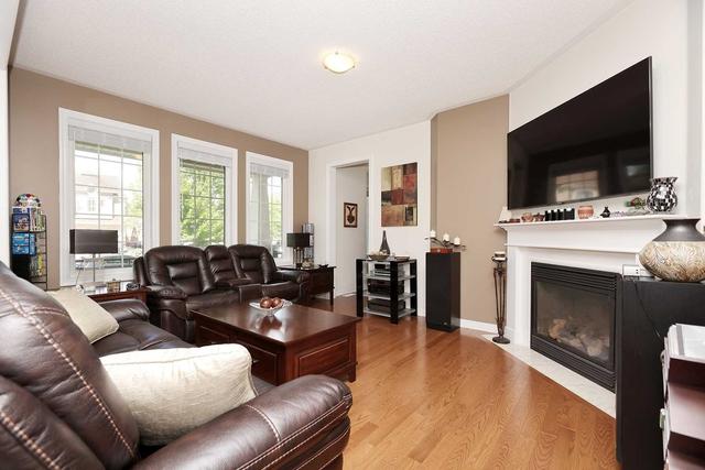 7314 Saint Barbara Blvd, House detached with 4 bedrooms, 3 bathrooms and 6 parking in Mississauga ON | Image 37