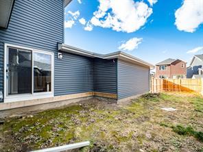 179 Redstone Grove Ne, Home with 3 bedrooms, 3 bathrooms and 4 parking in Calgary AB | Image 32
