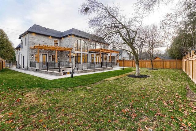 2115 Rebecca St, House detached with 4 bedrooms, 6 bathrooms and 10 parking in Oakville ON | Image 24