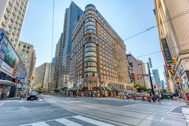 1001 - 7 Carlton St, Condo with 1 bedrooms, 1 bathrooms and 0 parking in Toronto ON | Image 1