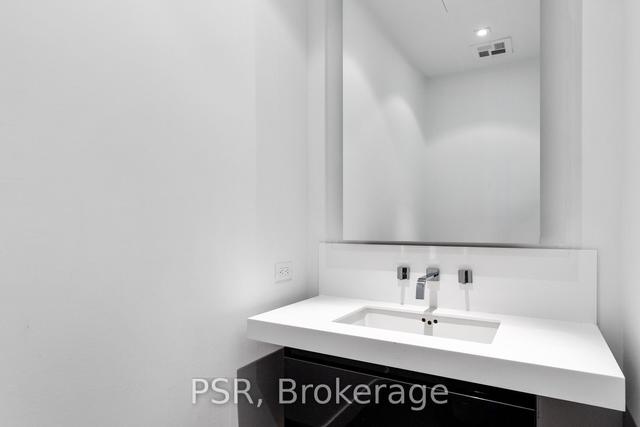 ph 1001 - 500 Wellington St W, Condo with 3 bedrooms, 3 bathrooms and 1 parking in Toronto ON | Image 16