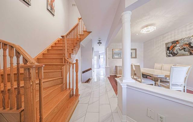 71 Cedarcrest Cres, House attached with 3 bedrooms, 4 bathrooms and 3 parking in Richmond Hill ON | Image 23