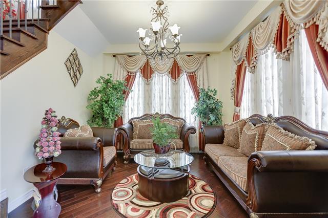20 Larkspur Dr, House detached with 5 bedrooms, 4 bathrooms and 4 parking in Markham ON | Image 3