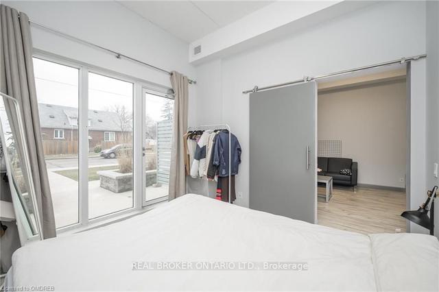 111 - 77 Leland St, Condo with 1 bedrooms, 1 bathrooms and 0 parking in Hamilton ON | Image 5