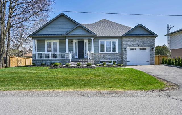 53 Torian Ave, House detached with 3 bedrooms, 3 bathrooms and 5 parking in Whitby ON | Image 1