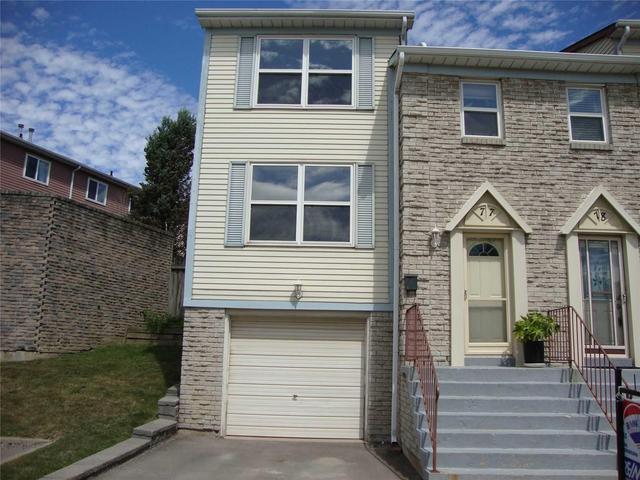77 Morley Cres, Townhouse with 3 bedrooms, 2 bathrooms and 1 parking in Brampton ON | Image 1
