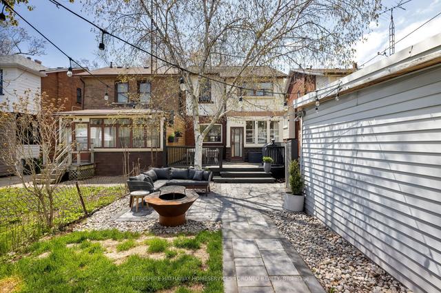 449 Armadale Ave, House detached with 3 bedrooms, 2 bathrooms and 2 parking in Toronto ON | Image 9
