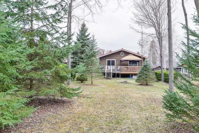 99 Antiquary Rd, House detached with 3 bedrooms, 1 bathrooms and 5 parking in Kawartha Lakes ON | Image 6