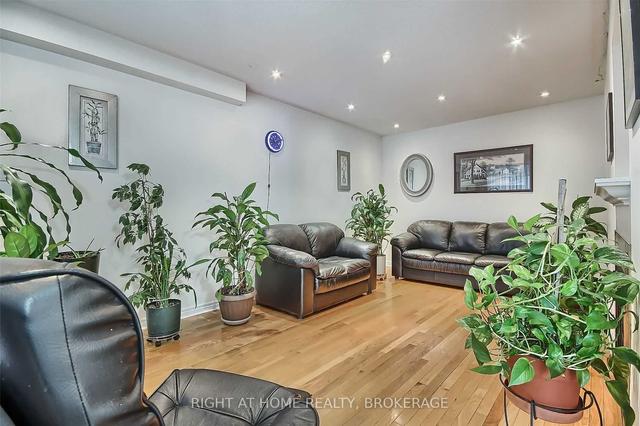 18 Highwood Rd, House detached with 4 bedrooms, 3 bathrooms and 4 parking in Brampton ON | Image 13