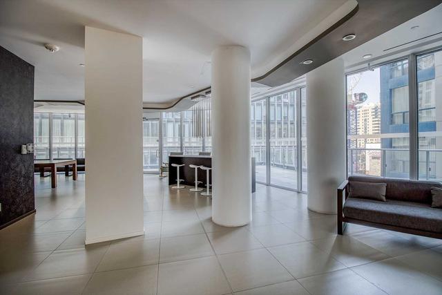 2205 - 68 Shuter St, Condo with 2 bedrooms, 2 bathrooms and 1 parking in Toronto ON | Image 24
