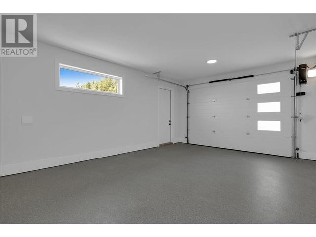 2 - 3404 Sundance Drive, House attached with 2 bedrooms, 2 bathrooms and 4 parking in West Kelowna BC | Image 17