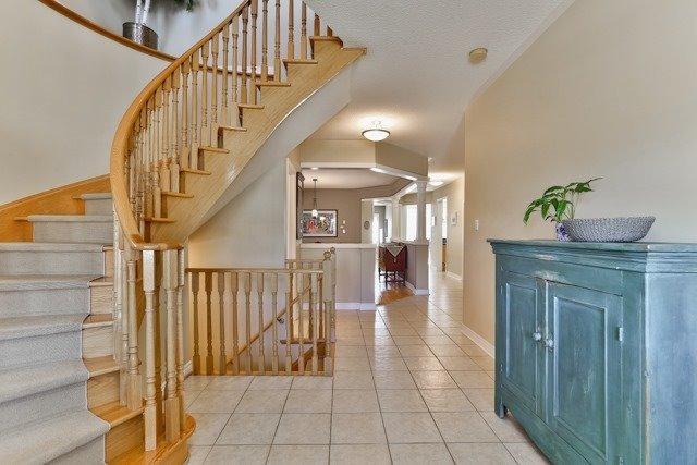 171 Summeridge Dr, House detached with 4 bedrooms, 4 bathrooms and 2 parking in Vaughan ON | Image 2