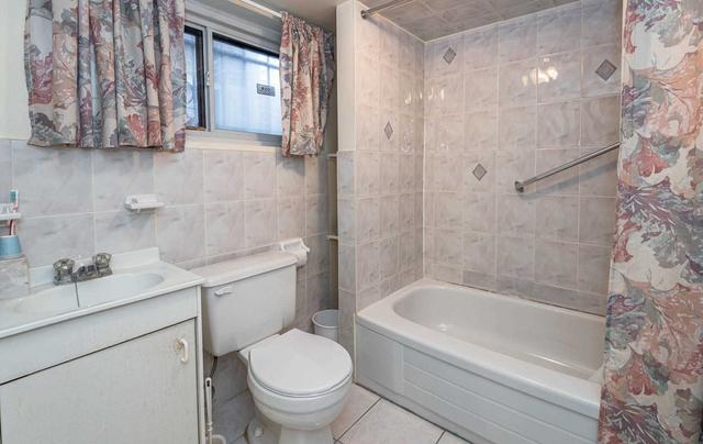 440 Lansdowne Ave, House semidetached with 4 bedrooms, 2 bathrooms and 1 parking in Toronto ON | Image 24