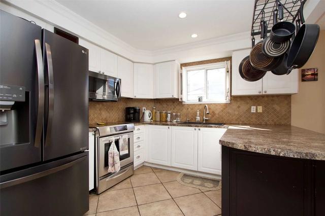 34 Edgerton Dr, House detached with 3 bedrooms, 3 bathrooms and 8 parking in Clarington ON | Image 5