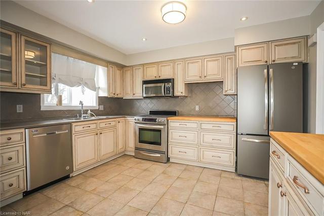 934 Crescent Road, House detached with 4 bedrooms, 2 bathrooms and 5 parking in Fort Erie ON | Image 11