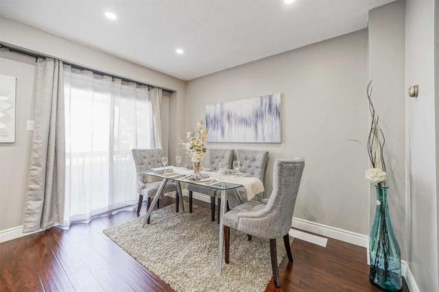 24 - 2445 Homelands Dr, Townhouse with 3 bedrooms, 3 bathrooms and 2 parking in Mississauga ON | Image 2
