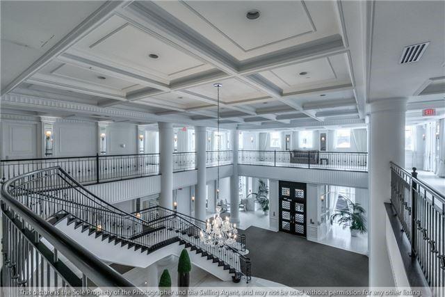 2224 - 25 Greenview Ave, Condo with 1 bedrooms, 1 bathrooms and 1 parking in Toronto ON | Image 3