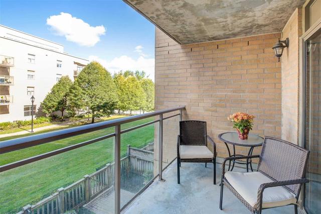 201 - 2502 Rutherford Rd, Condo with 2 bedrooms, 2 bathrooms and 1 parking in Vaughan ON | Image 15