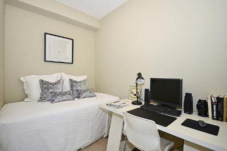 1001 - 21 Nelson St, Condo with 1 bedrooms, 1 bathrooms and 1 parking in Toronto ON | Image 8