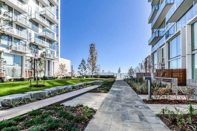 Th 117 - 39 Queens Quay E Way, Townhouse with 2 bedrooms, 3 bathrooms and 1 parking in Toronto ON | Image 18